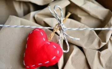 Pack Delicate Items and Ornaments