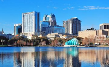 Apartment building to Live In Orlando Florida