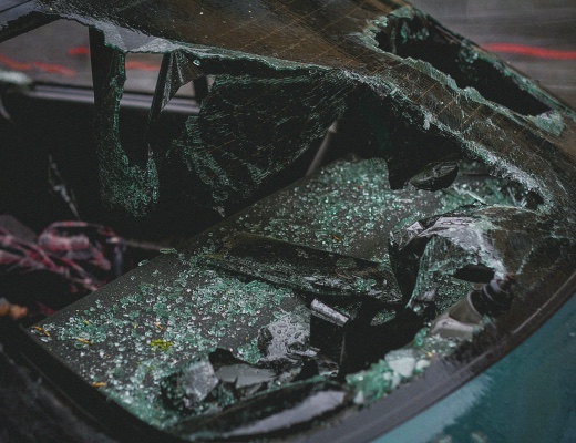 broken windsheild